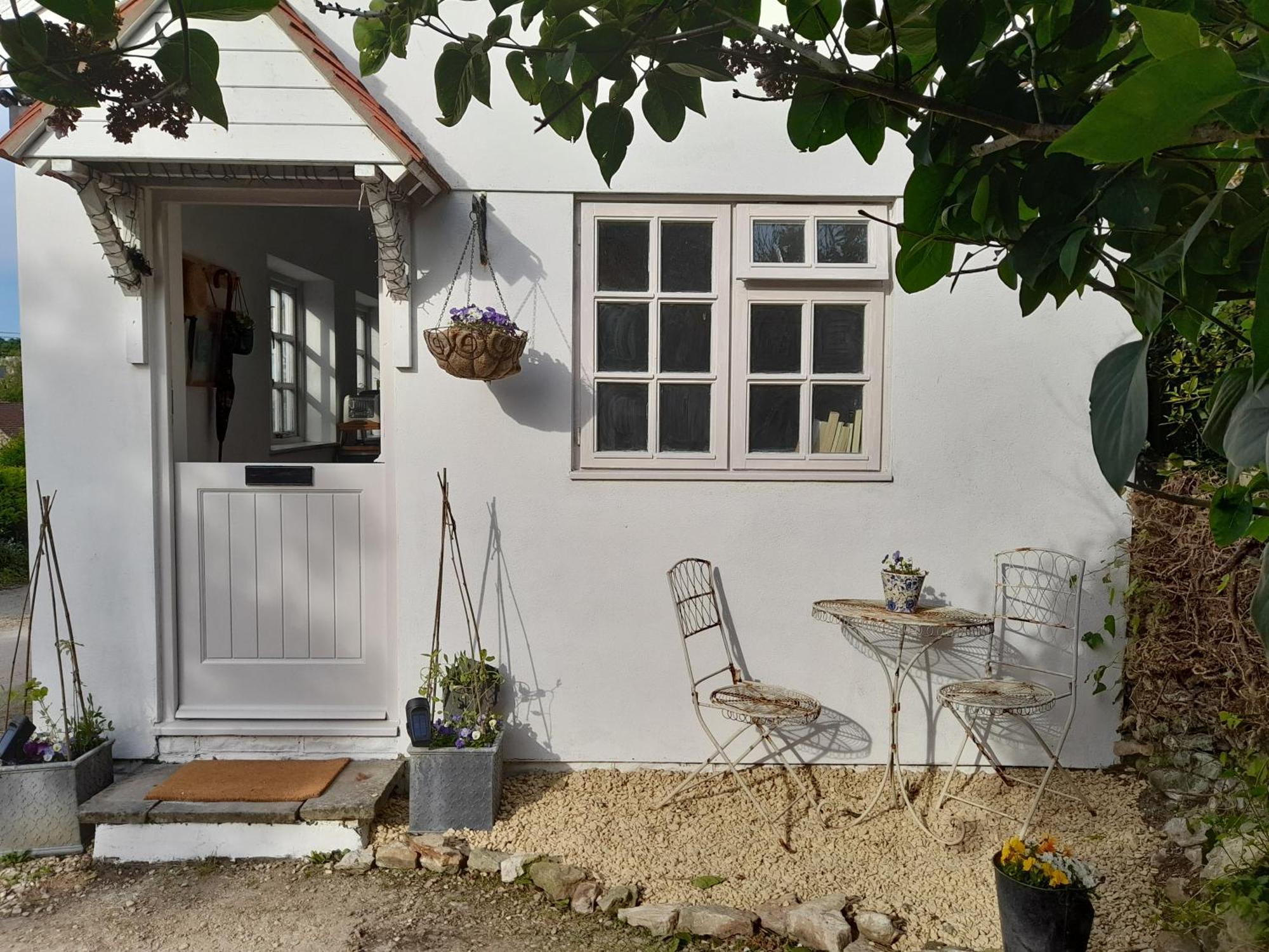 My Little Studio Farmborough Экстерьер фото